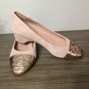 Taryn Rose wedges